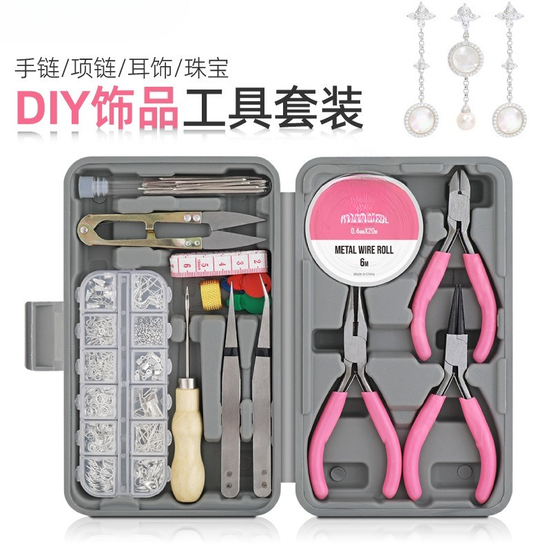 Ensemble de 17 outils pour la  - Craft Tools avis et prix